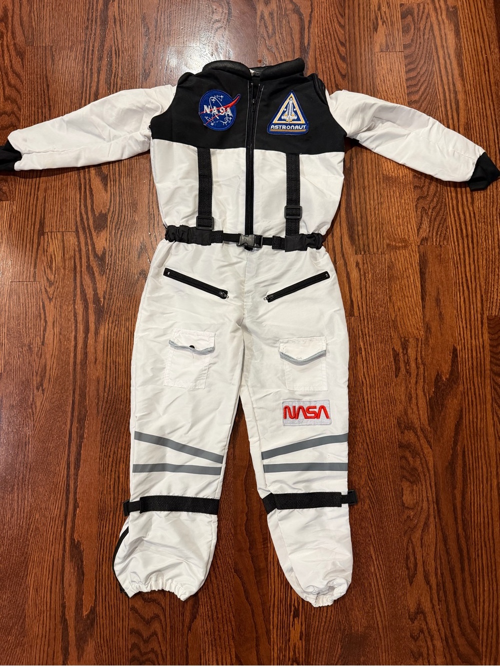 NASA Astronaut Halloween Space Suit Costume Size Kids Small 6/7